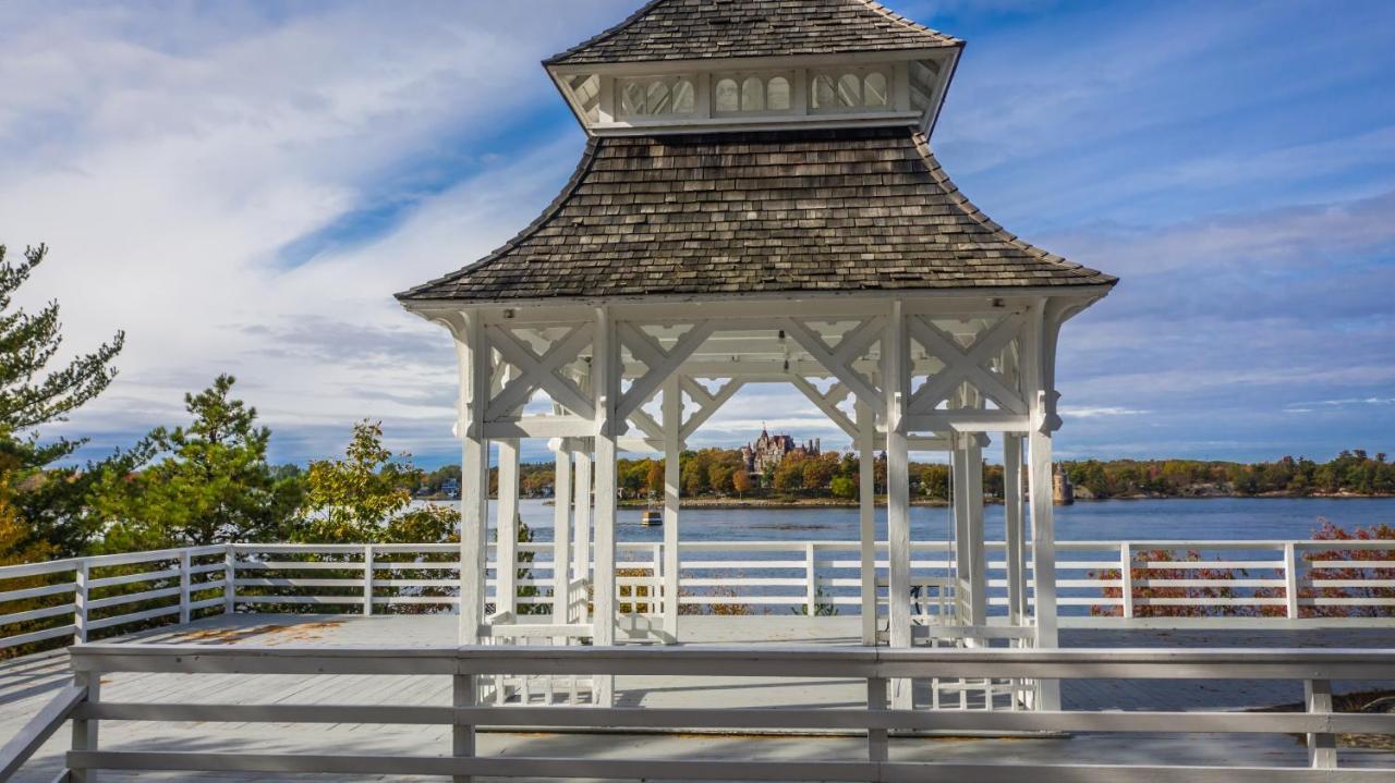 Bonnie Castle Resort & Marina Alexandria Bay Exterior photo