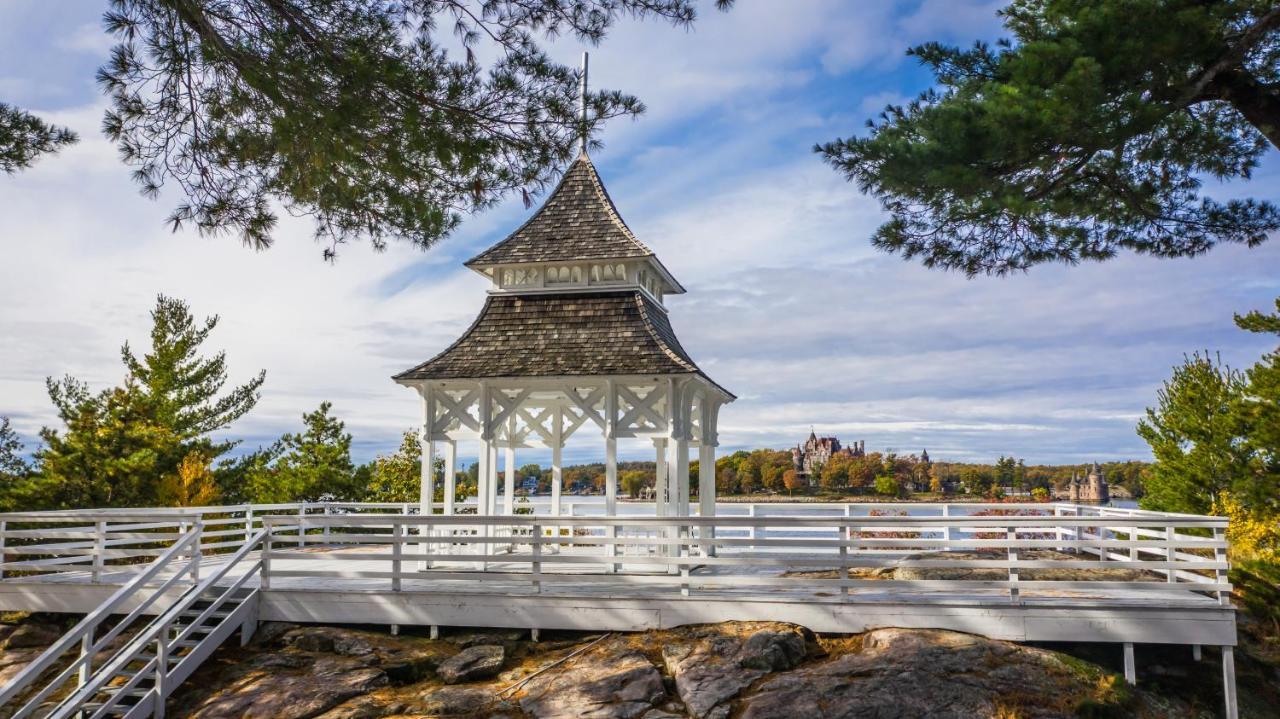 Bonnie Castle Resort & Marina Alexandria Bay Exterior photo